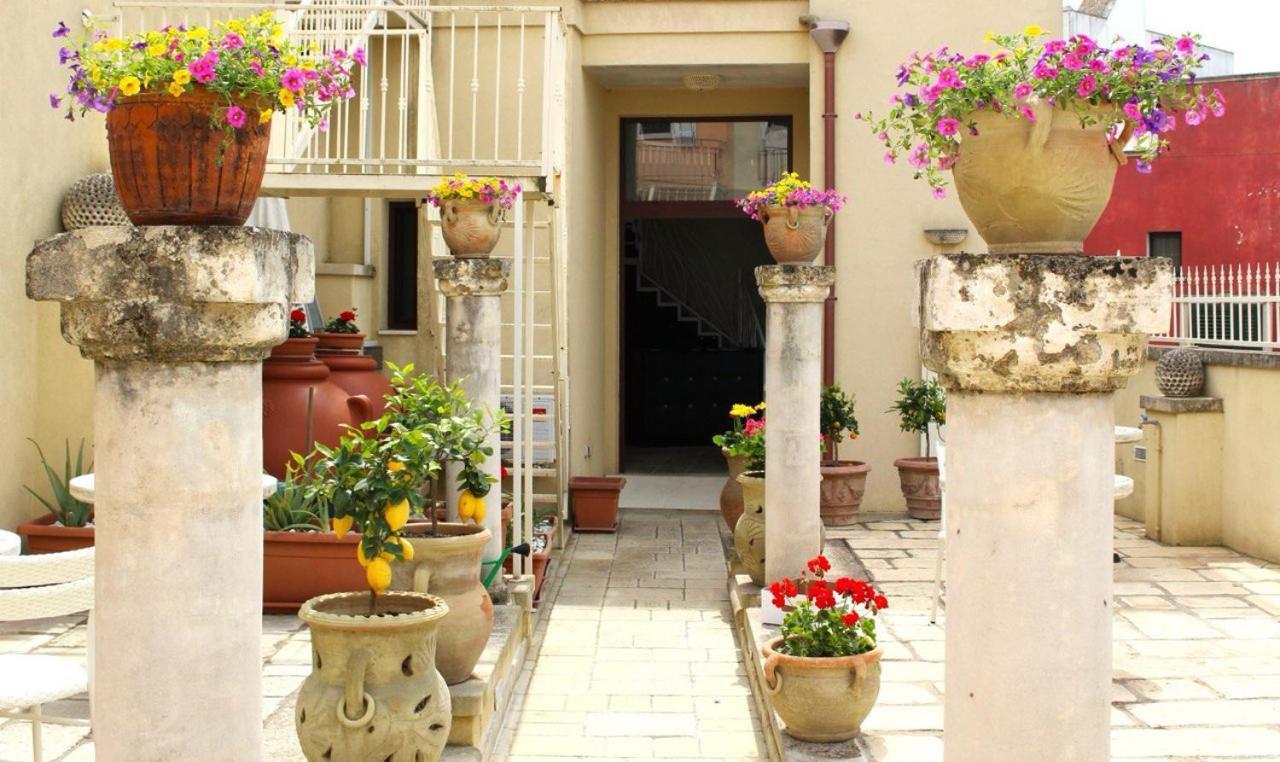 Bed and Breakfast Palazzo Aurora Alezio Exterior foto