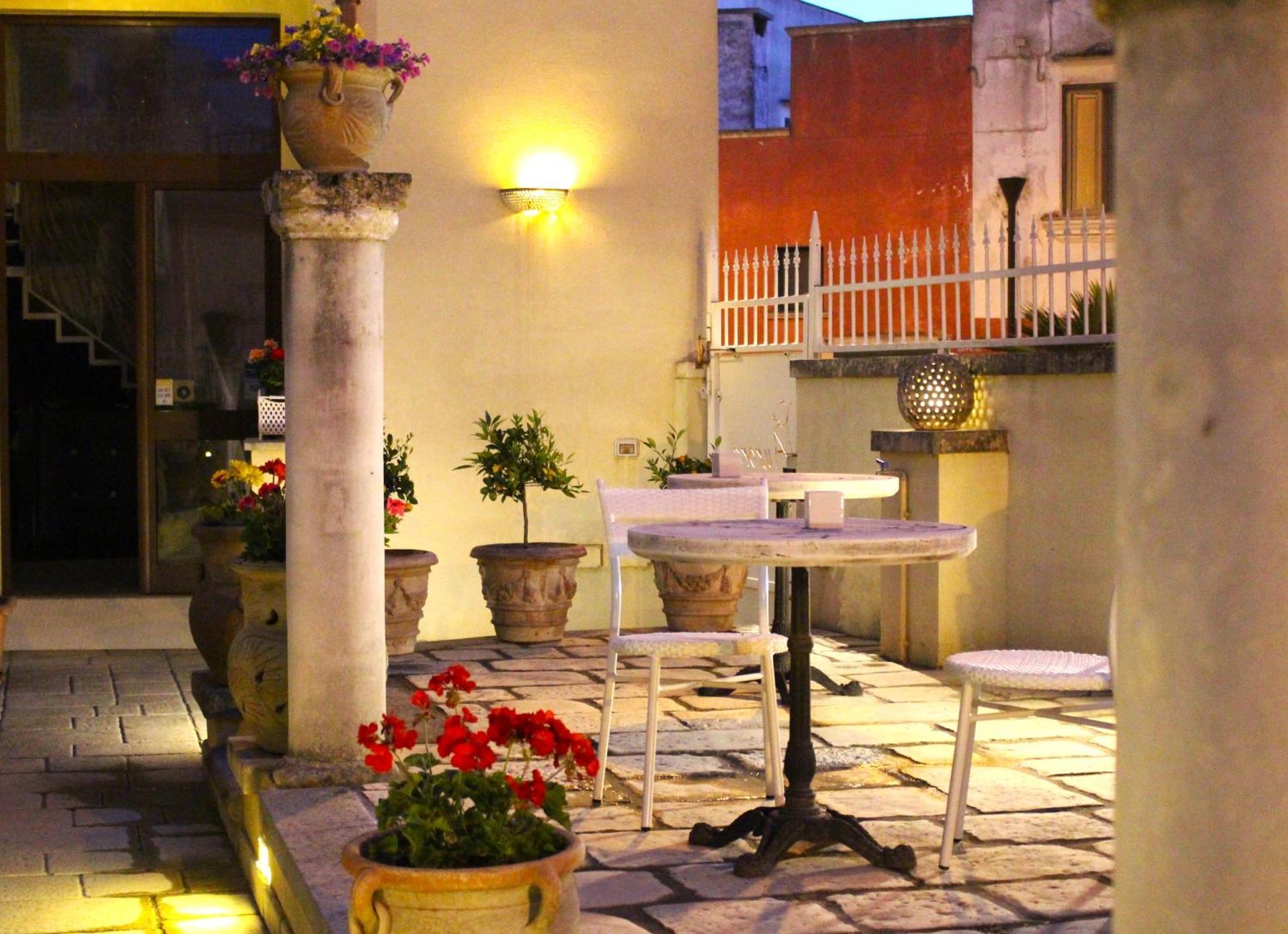 Bed and Breakfast Palazzo Aurora Alezio Exterior foto